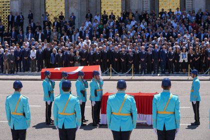 Altan Öymen için Meclis'te cenaze töreni