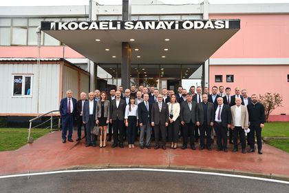 Zeytinoğlu, meclis üyeleri ve OSB başkanlarıyla sanayinin geleceğini değerlendirdi