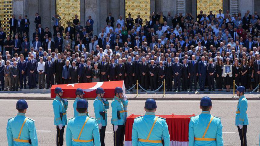 Altan Öymen için Meclis'te cenaze töreni