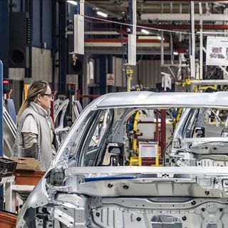 Otomotiv üretimi ilk dört ayda geriledi, ihracat arttı