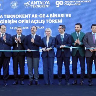 Bakan Kacır: 2030'a kadar 100 bin teknoloji girişimi hedefliyoruz