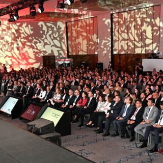 Bekleyen değil, dönüşen kazanacak