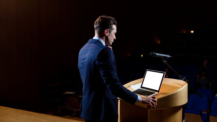 Kulağı kapıda yaşamak Kulağı kapıda yaşamak