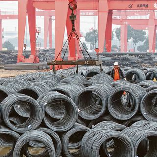 Çin, çelik üretiminde tarihi daralmaya gidiyor