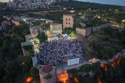 Gebze Belediyesi'nden Eskihisar Kalesi'nde kültür sanat buluşması