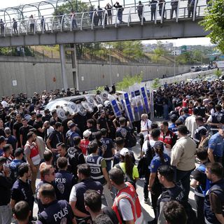 CHP'den, İstanbul İl Başkanlığı Binası'nı kapatma kararı