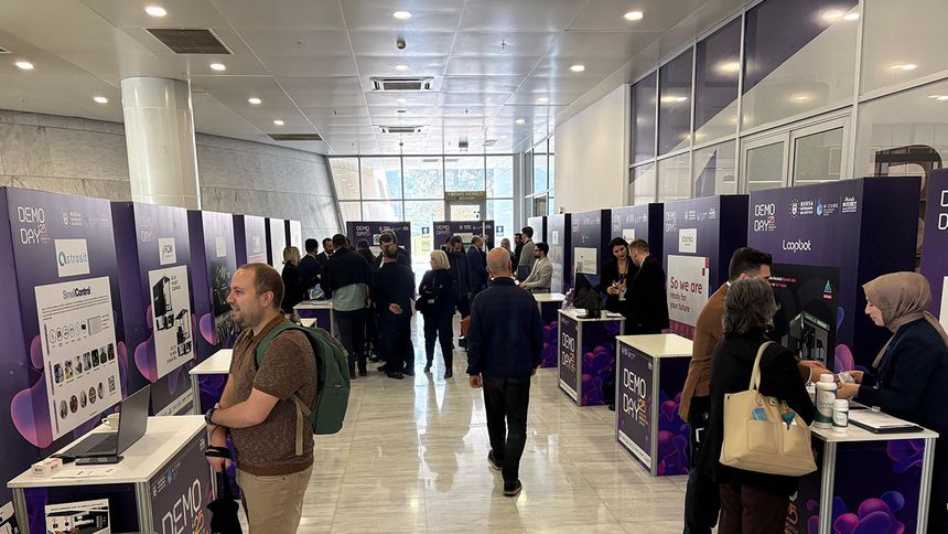 Genç girişimler, ‘Bursa Demo Day 2025’te sahneye çıktı