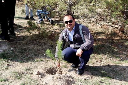 Kütahya OSB'de yüzlerce fidan toprakla buluştu