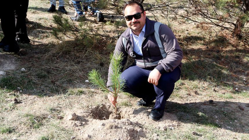 Kütahya OSB'de yüzlerce fidan toprakla buluştu