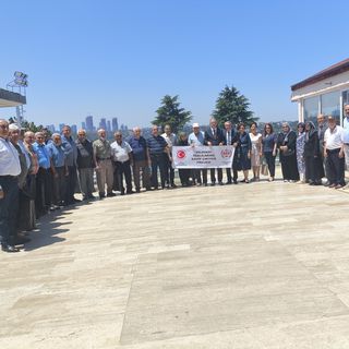 Dilovası Kaymakamlığı, yaşlılara kültür gezisi düzenledi