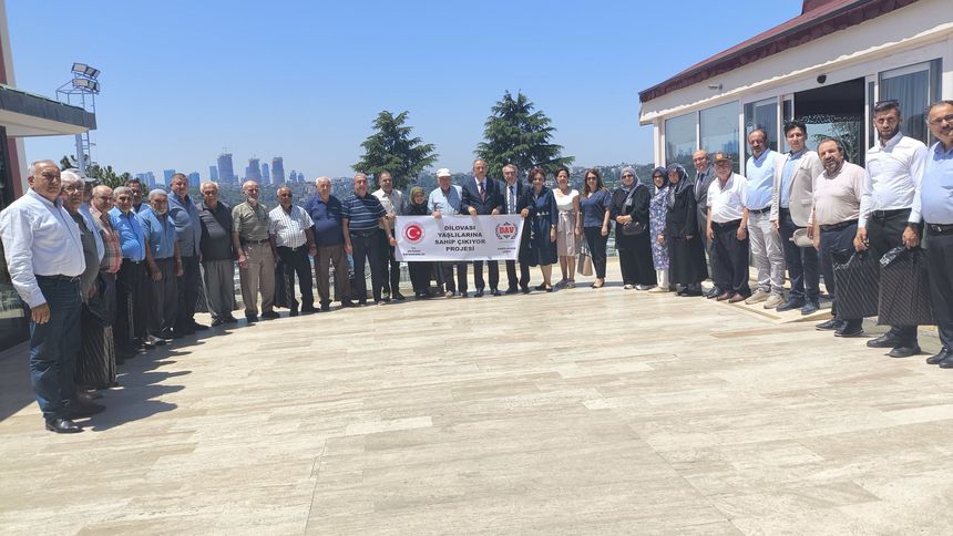Dilovası Kaymakamlığı, yaşlılara kültür gezisi düzenledi
