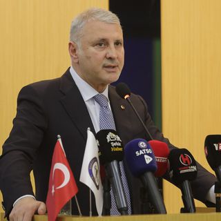 'Otomotivde tek sektöre bağımlılık riski taşıyoruz'