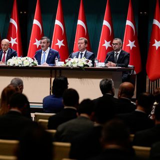 Enflasyonda tek hane 2027’de