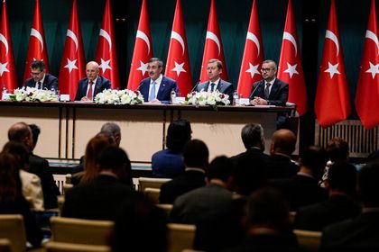 Enflasyonda tek hane 2027’de