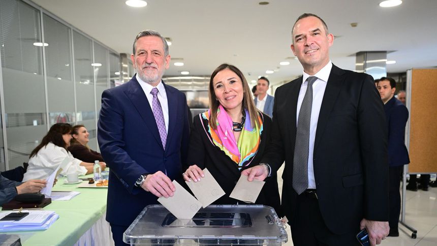 UTİB’de bayrağı İhsan İpeker devraldı