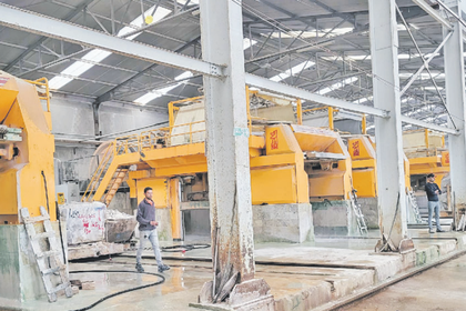 1500’ün üzerinde mermer blok 750 TIR’la Afyon’a taşınacak