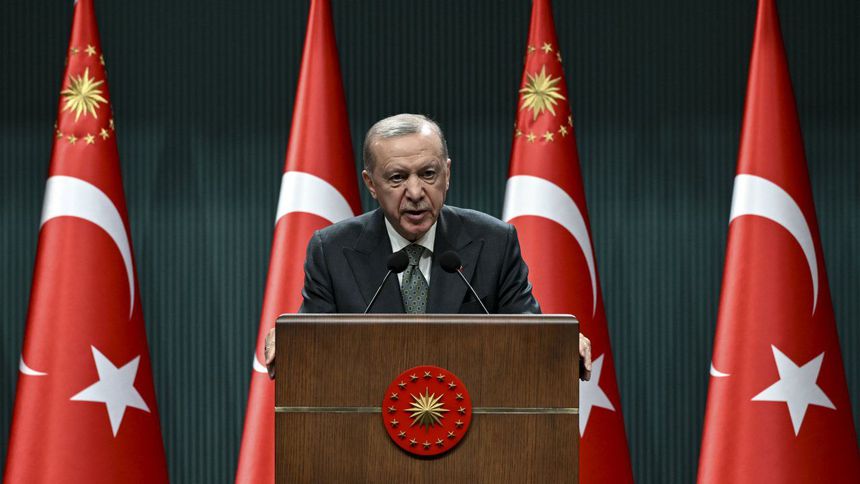 Erdoğan duyurdu: 25 bin yeni öğretmen atanacak