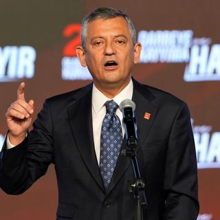 Özgür Özel: Partilerinde siyaset üretip bizimle rekabet edemediler