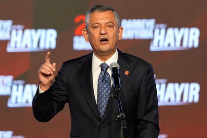 Özgür Özel: Partilerinde siyaset üretip bizimle rekabet edemediler