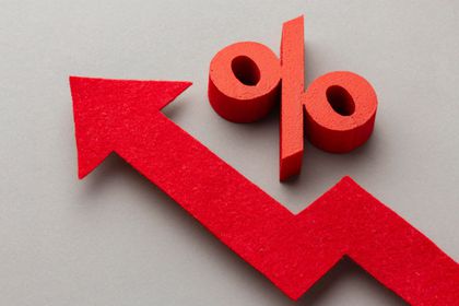 Ekonomide yanlış reçete ile hastalıklar çözülemez