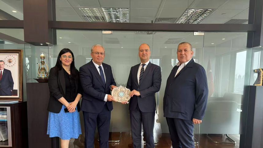 Kayseri Ticaret Odası Özbekistan ve Çin’e eş zamanlı çıkarma yaptı