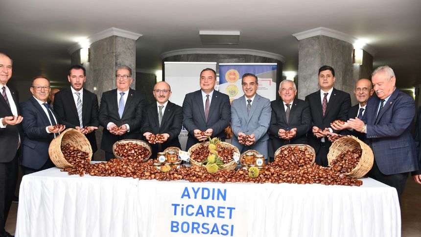 Aydın’da yılın ilk kestanesi borsaya geldi