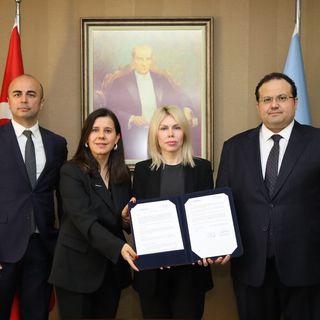 Akdeniz Üniversitesi ile Yapı Kredi arasında iş birliği protokolü