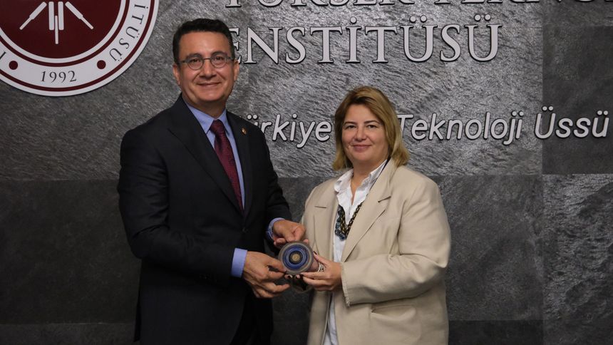 Teknopark İzmir'de 1 milyar dolarlık ihracat hedefi
