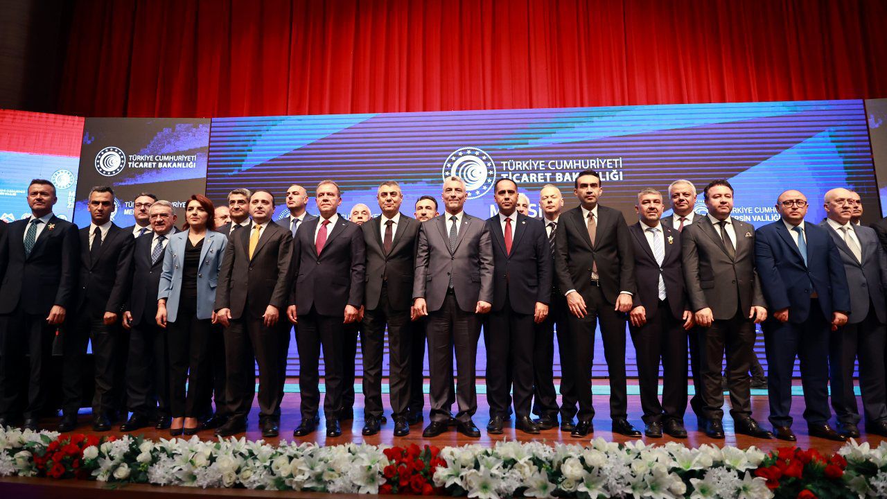Bakan Bolat: Mersinli esnafa yüzde 50 faiz indirimli finansman desteği sağladık Bakan Bolat: Mersinli esnafa yüzde 50 faiz indirimli finansman desteği sağladık