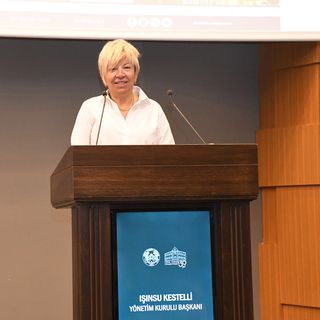 “Ege’nin stratejik tarım ürünlerinde üretim ve ihracat riski yaşıyoruz”