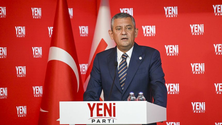 Özgür Özel bu kez Kılıçdaroğlu'na yüklendi