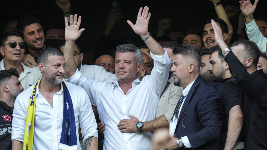Fenerbahçe'nin yeni Başkanı Sadettin Saran
