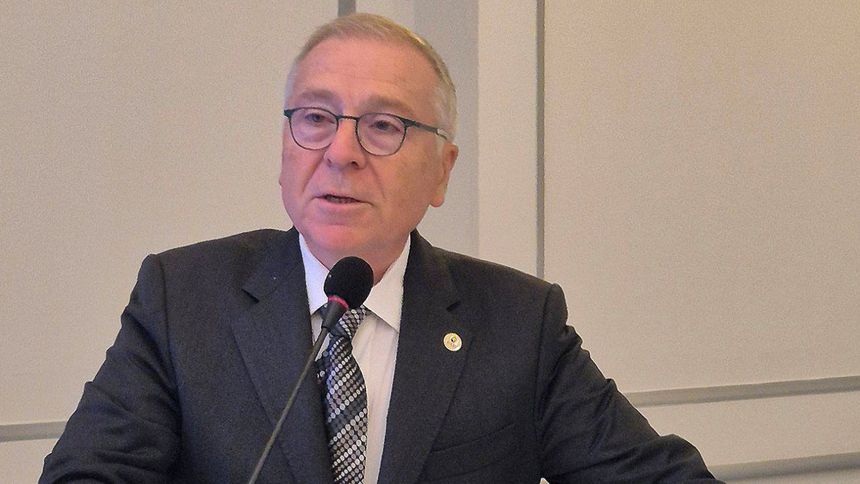 Türkay: Yakın gelecekte tünelin ucunda ışık görünmüyor