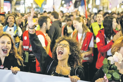 'Gelecek nesiller' beklemekten vazgeçti