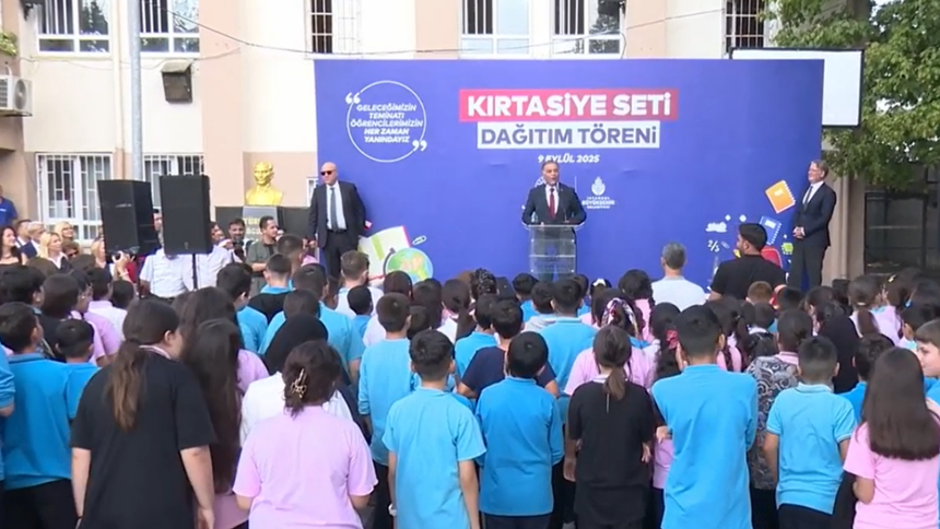 İBB'den 45 bin öğrenciye kırtasiye seti