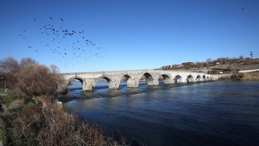 4 ilin turizm projelerine 100 milyon lira