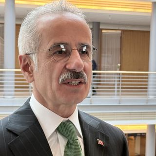 Uraloğlu: Türkiye, jet yakıtı ihraç eden ülkelerden biri