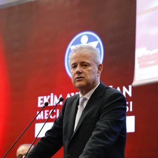 İzmir Ticaret Odası Başkanı Mahmut Özgener: “Tek başına faiz indirimi yetmez, destek ve güven şart”
