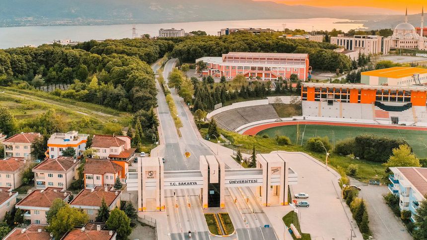 Sakarya Üniversitesi 12. sıraya yükseldi