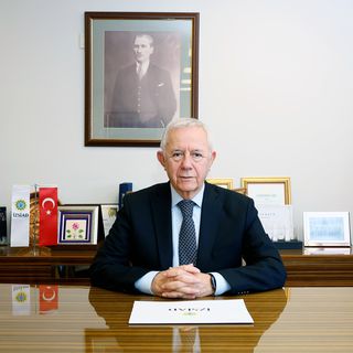 İZSİAD Başkanı Yüksel:  Sanayici ve çiftçiye özel kredi şart