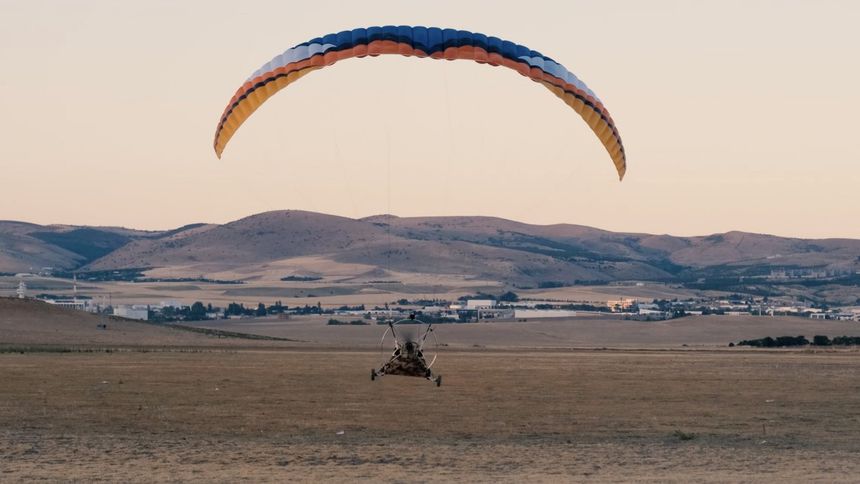 'Dünyanın ilk insansız paramotoru' sahneye çıktı