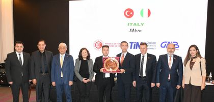 Halıcıların durağı Paris'in ardından Milano oldu