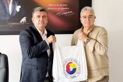 Burdur Ticaret Borsası’ndan öğrencilere kırtasiye desteği