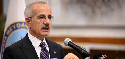 Uraloğlu: Havalimanı sayımızı 60'a çıkaracağız