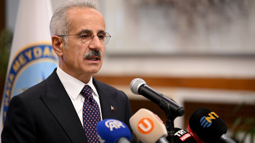 Uraloğlu: Havalimanı sayımızı 60'a çıkaracağız