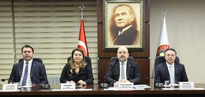 Mobilya sektörünün geleceği GSO’da konuşuldu