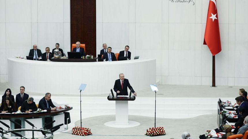 Erdoğan: Fon piyasasının belli bölümünde ortaya çıkan sorunun da üstesinden başarıyla geliyoruz