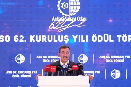 Yılmaz: İthalat değil yatırımla büyüme konusunda değişim yaşanıyor