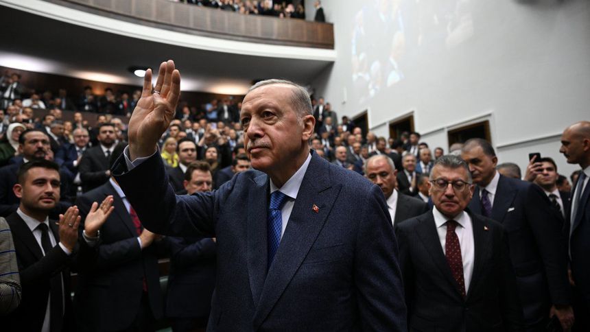 Erdoğan'dan kayyım mesajı: Yeniden istisna haline geleceğini düşünüyoruz