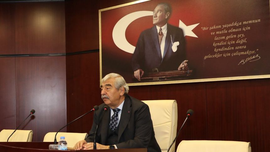 Duayen Sanayici Abdulkadir Konukoğlu, genç girişimcilerle buluştu